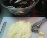 Foto del paso 1 de la receta: Mejillones en salsa