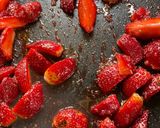 A picture of step 5 of Raggi & Strawberry Crepe.