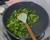 Foto langkah ke 3 dari resep Sambel Daun Jeruk.