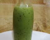 A picture of step 6 of Kiwi mint lemonade.