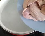 Foto langkah ke 2 dari resep Ayam sambal kemangi.