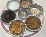 शाही खजूर ड्राय फ्रुटस पाक रेसिपी स्टेप 1 फोटो