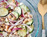 Foto del paso 6 de la receta Ensalada de garbanzos con pepino y queso feta