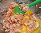 Foto del paso 3 de la receta: Albóndigas de lomo adobado en salsa de champiñones