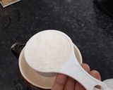 A picture of step 1 of Mug Pizza.