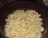 Foto del paso 1 de la receta: Pollo con papas y queso crema