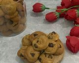 Foto langkah ke 6 dari resep Mini Choco Chips Cookies.