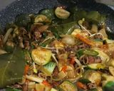 Foto langkah ke 4 dari resep Tumis Cumi Asin.