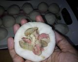 Gambar langkah 3 resipi Pau cendawan viral inti carbonara.