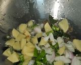 A picture of step 2 of Indori Poha.