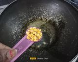 A picture of step 2 of Bread Upma.