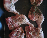 Foto del paso 1 de la receta: Muslos al horno