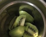 A picture of step 2 of Kiwi Basundi.