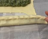 A picture of step 2 of Spinach and Ricotta Puff Pastry Braid Ring.