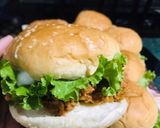 A picture of step 4 of Easy homemade crispy burger.