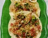 A picture of step 3 of Masala papad.