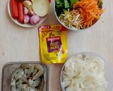 Foto langkah ke 1 dari resep Kwetiau Goreng Udang.