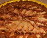 Foto del passaggio 10 della ricetta Torta di Mele con base di Frangipane e Composta di Ciliege