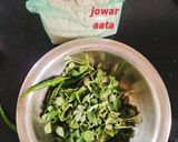 A picture of step 1 of Jowar methi thepla (Sindhi style jowar methi dhoda).