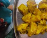A picture of step 8 of Aloo brinjal.