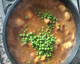 Foto del paso 6 de la receta: Rape con berberechos gambas y guisantes