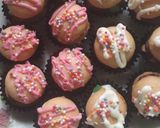 Foto langkah ke 3 dari resep Mini burger cookies.