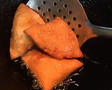 A picture of step 4 of Crispy Samosa.