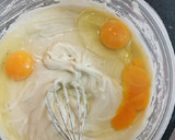 Foto del paso 3 de la receta: Bizcocho de yogur con Pasas y Nueces