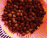 A picture of step 1 of Dry Black Chickpeas (Sukhe Kale Chane).