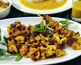 A picture of step 4 of Cauliflower masala fry.