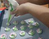Foto langkah ke 2 dari resep Maringue Cookies.