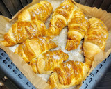 Foto del paso 3 de la receta: Croissant salado de anchoas y queso