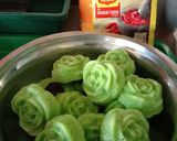 Gambar langkah 3 resipi Apam pandan.