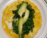 Foto del paso 3 de la receta: Omelette de kale con aguacate