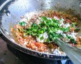 A picture of step 7 of Paneer stuffed kulcha sandwich.