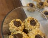 Foto langkah ke 5 dari resep Nastar, Putri Salju, Kastengel, Thumbprint Cookies, Banana Cookies, Chocohips Hazelnut Cookies.