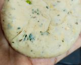 ચીઝ ગાર્લિક આલુ પરોઠા (Cheese Garlic Aloo Paratha Recipe In Gujarati) રેસીપી સ્ટેપ8ફોટો