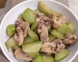 A picture of step 1 of Sayote with Chicken.