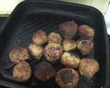 Foto del paso 2 de la receta: Albóndigas de carne en salsa de tomate