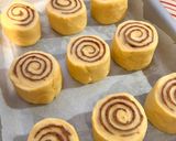 Foto langkah ke 3 dari resep Cinnamon Roll (bonus tips dan trick).