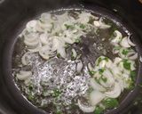 Foto del paso 2 de la receta Rape en salsa estilo m. José