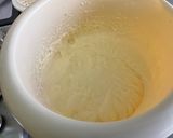 Une image de l'étape 7 de Gâteau aux groseilles noires, citron et crème.