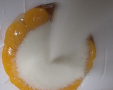 Foto del paso 3 de la receta: Bizcochuelo de leche caliente