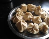 A picture of step 1 of Chicken momos.