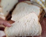 Foto langkah ke 10 dari resep Roti Tawar Kental Manis tanpa Telur.