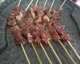 Foto langkah ke 4 dari resep Sate Sapi dan Kambing.