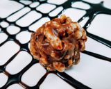 A picture of step 4 of Chocolatey murmura balls.