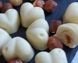 Une image de l'étape 6 de Chocolats fourrés chocolat blanc cœur noisette Pralines en Bel.