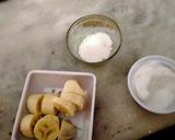A picture of step 1 of Ice cream banana shake.