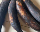 A picture of step 1 of PLANTAIN pancakes 🥞.